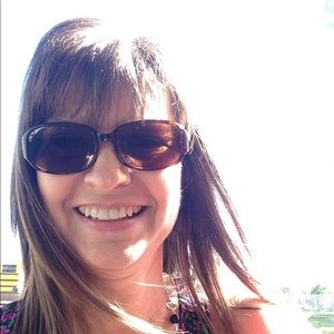 Meet your Posher, Shari